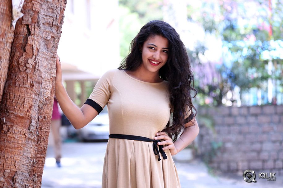 Daksha-Nagarkar-Interview-About-Hora-Hori